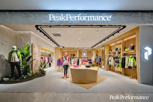 peak performance壁克峰（西安赛格国际购物中心店）重磅开业